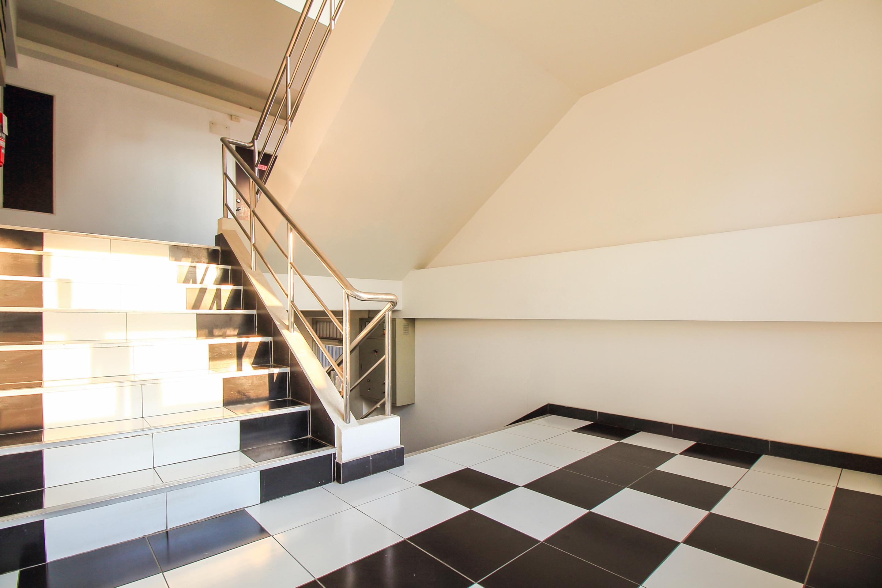 Ruan Plaisoi Apartment Bangkok Luaran gambar