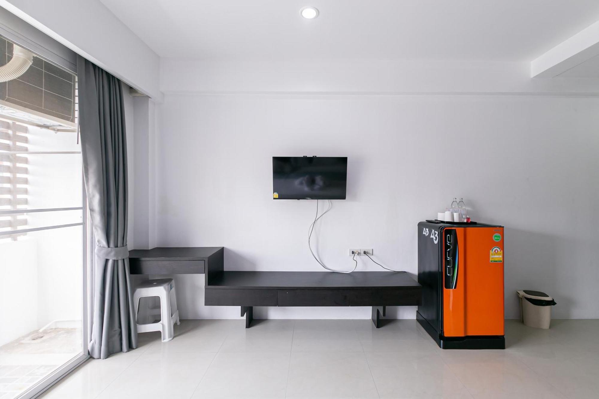 Ruan Plaisoi Apartment Bangkok Luaran gambar